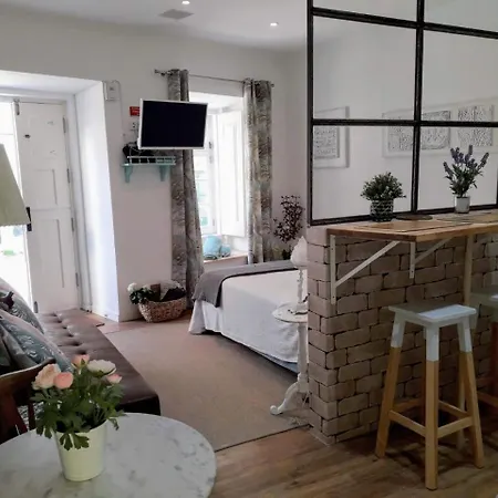 The Alfama - Cozy Alfama Studio In The Heart Of Apartment